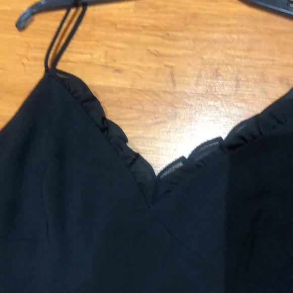 Beautiful ladies black dress - Picture 7 of 12